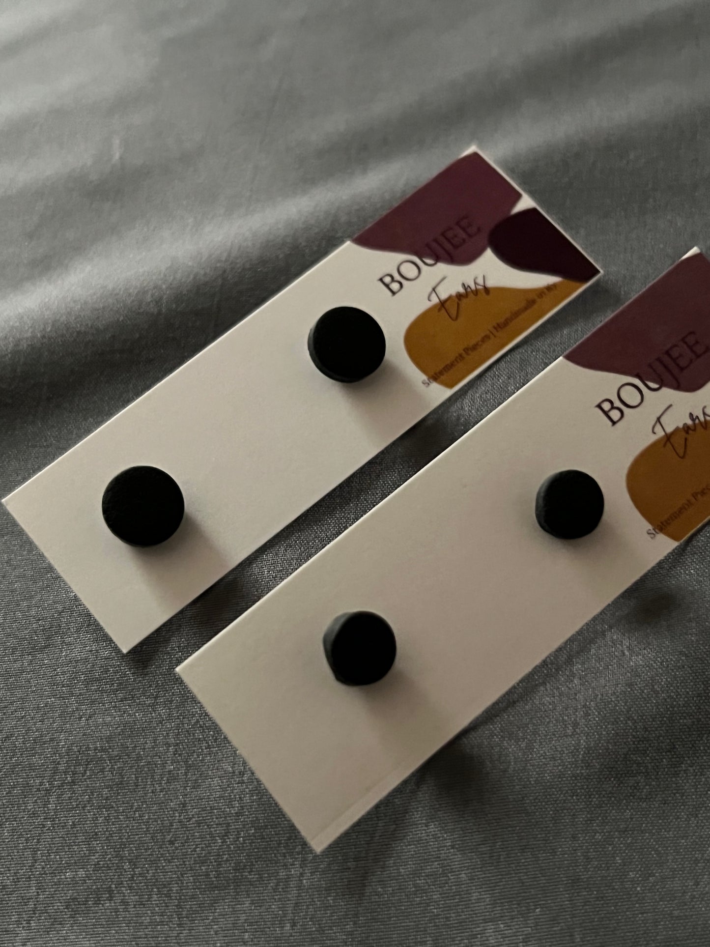 Règine studs (Mini)